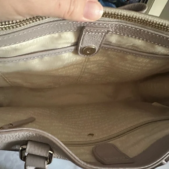 ♠️Kate Spade♠️ bow shoulder bag/tote in beautiful taupe RN0102760 - Picture 7 of 16